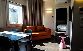 Venice Terminal Apartments & Suites